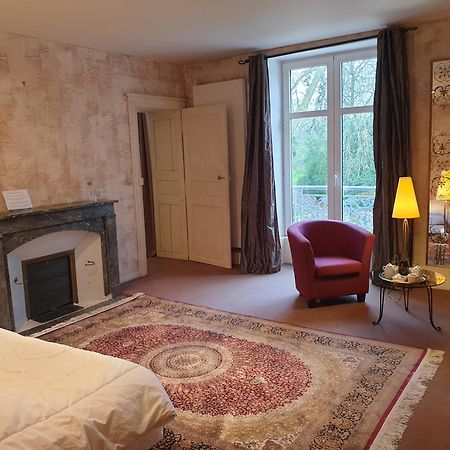 La Villa Des Arts Savigne-l'Eveque Luaran gambar