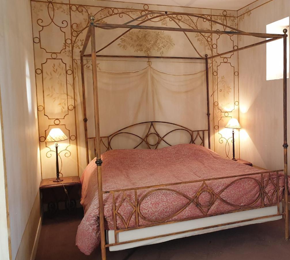 La Villa Des Arts Savigne-l'Eveque Luaran gambar