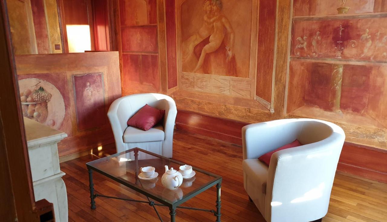 La Villa Des Arts Savigne-l'Eveque Luaran gambar
