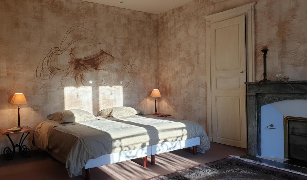 La Villa Des Arts Savigne-l'Eveque Luaran gambar