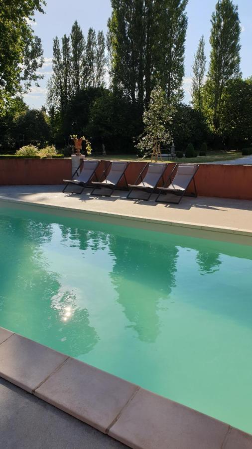 La Villa Des Arts Savigne-l'Eveque Luaran gambar